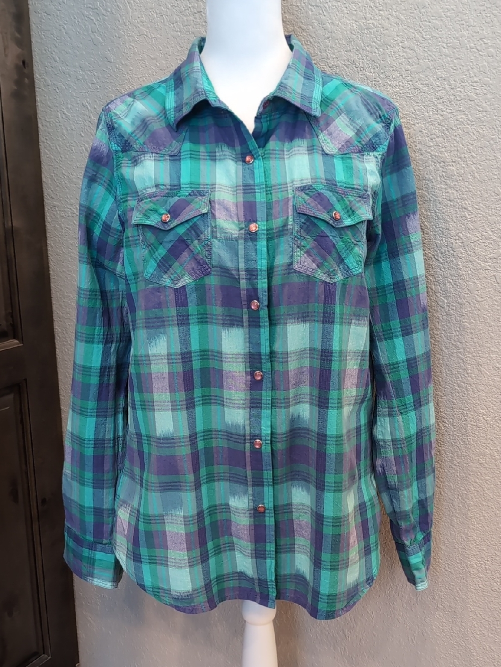 Western Plaid Button-Up Shirt in Teal and Purple
